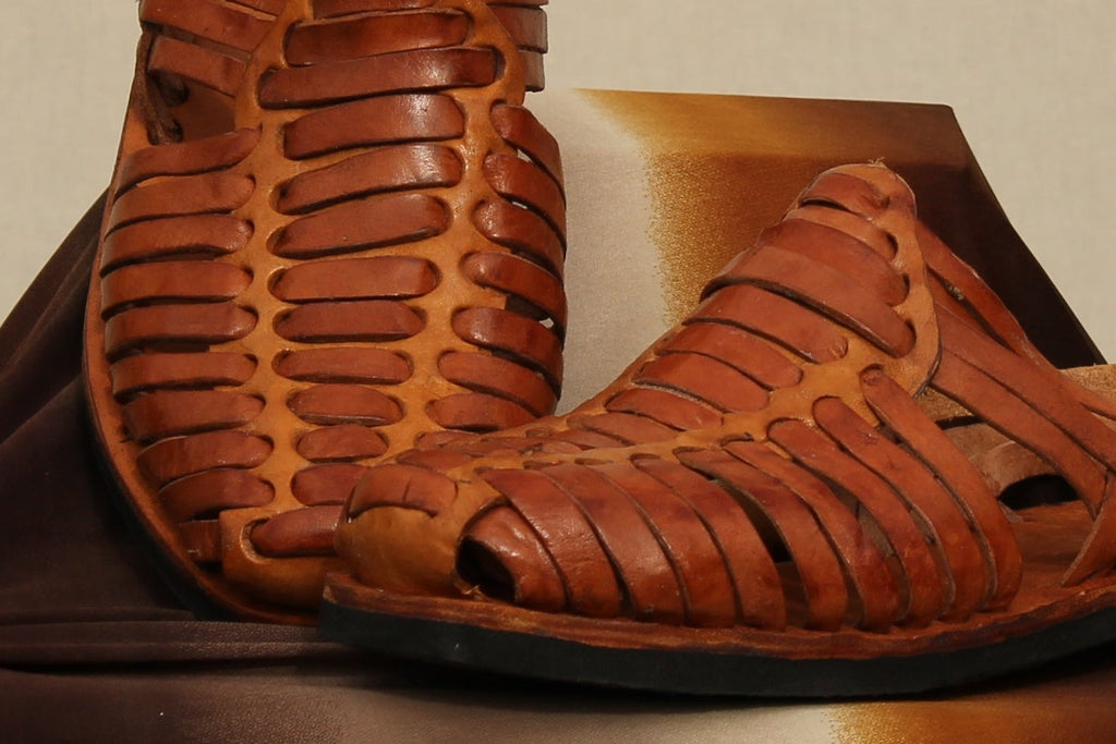 Closed Weaved Cutarra Sandals